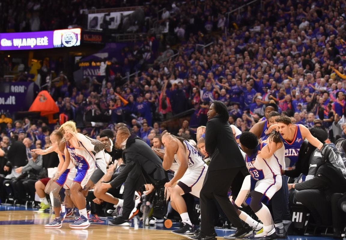 太阳76人季后赛关键球对决：布克保罗恩比德闪耀时刻(图2)